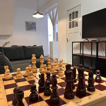 Artistic Independent Apartment, Centre Apartment