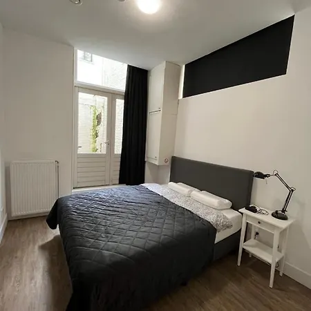 Artistic Independent Apartment, Centre * ドルドレヒト