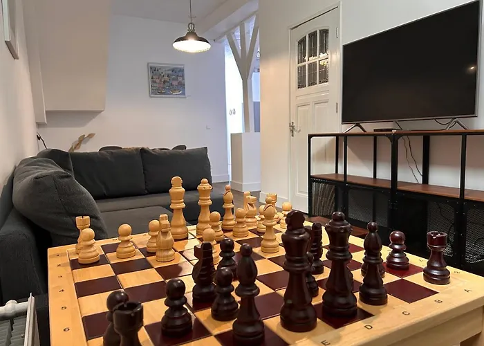 Artistic Independent Apartment, Centre 公寓