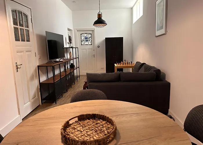 Artistic Independent Apartment, Centre * 多德雷赫特